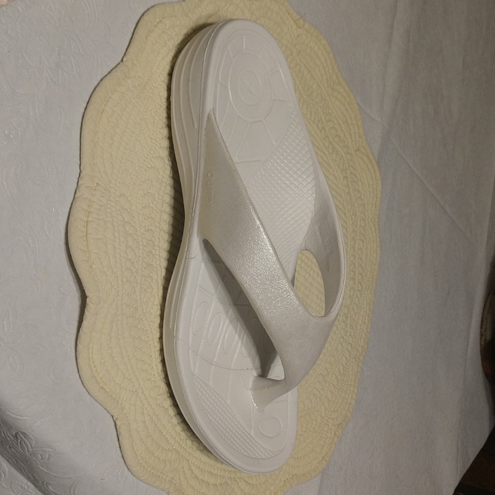 Aetrex orthopedic flip flop